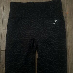 Gym shark animal print biker shorts